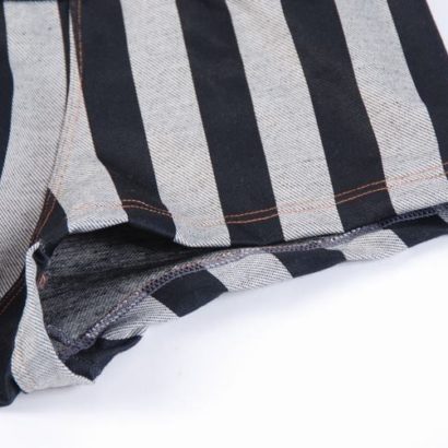 Striped gray and black cotton boxer with black belt