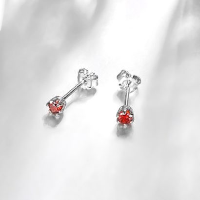 Silver 925 Earring decorated by red crystal bezel