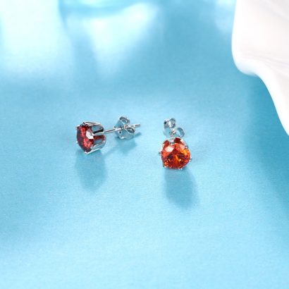 Silver 925 Earring decorated by red crystal bezel