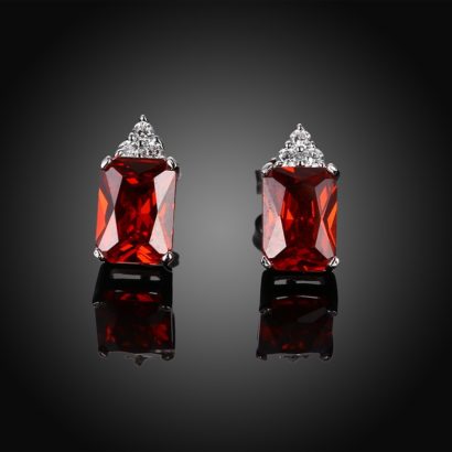 Silver 925 Earring decorated by red crystal bezel