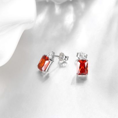 Silver 925 Earring decorated by red crystal bezel