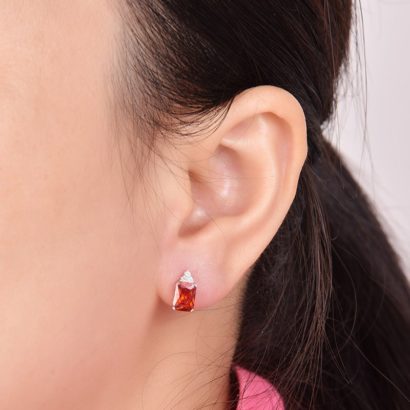 Silver 925 Earring decorated by red crystal bezel