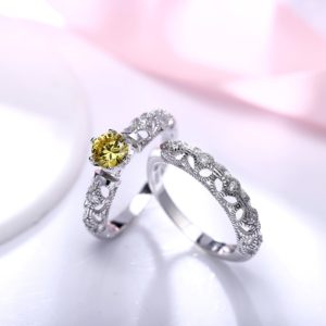 Luxurious silver 925 ring inlaid with Champagne crystal bezel and side white special crystals