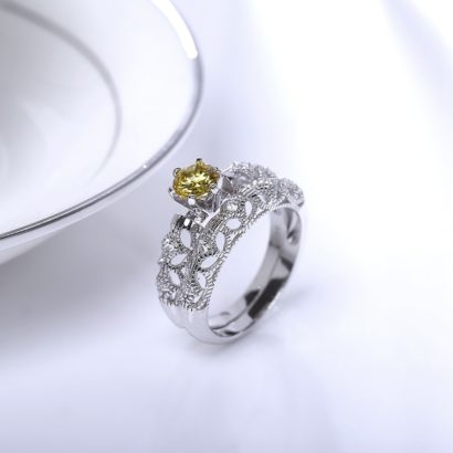 Luxurious silver 925 ring inlaid with Champagne crystal bezel and side white special crystals