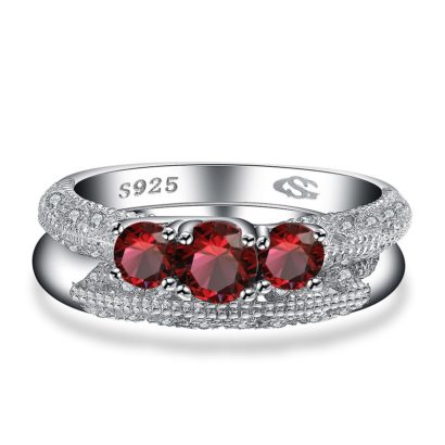 Luxurious silver 925 ring inlaid with three red crystal bezel and side white special crystals