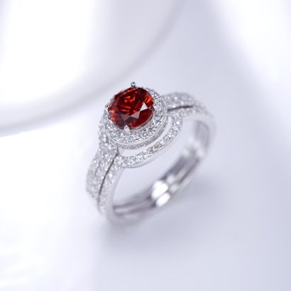 Luxurious triple silver 925 rings inlaid with red zircon and side white special crystals