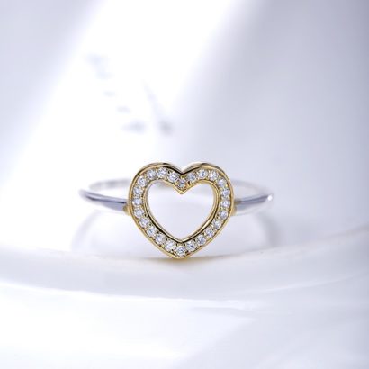 Heart silver 925 ring plated with gold and inlaid with white special crystals