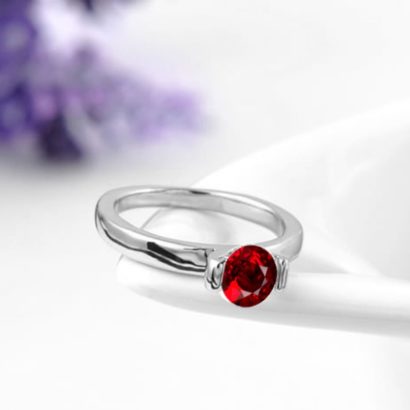 Top quality ring three times gold plated inlaid with swiss red zircon