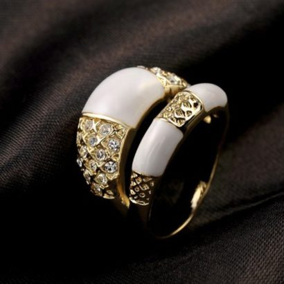 A luxurious three times plated ring inlaid with genuine austrian crystals