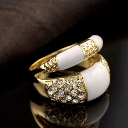A luxurious three times plated ring inlaid with genuine austrian crystals