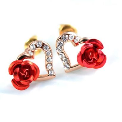 Heart and Rose earring, three times gold plated inlaid with genuine austrian white crystals and decorated by red rose