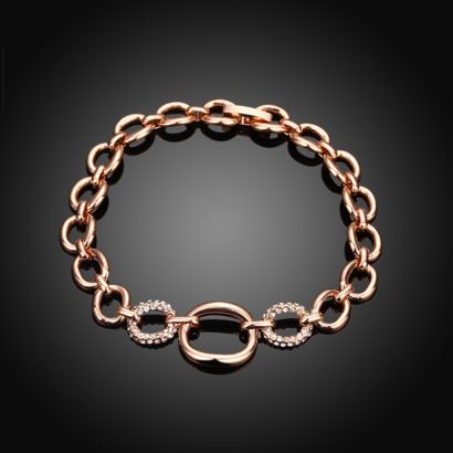 Chain bangle made from rose gold and inlaid with two diamonds