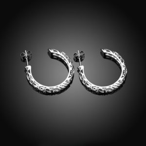 Special earring with Meander decoration and plated with silver