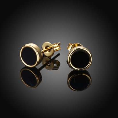 Special earring plated with gold and inlaid with black opal