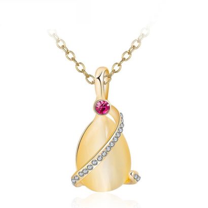 A special necklace plated with gold and inlaid with red crystal diamond, white crystal diamond and a big opal in the middle