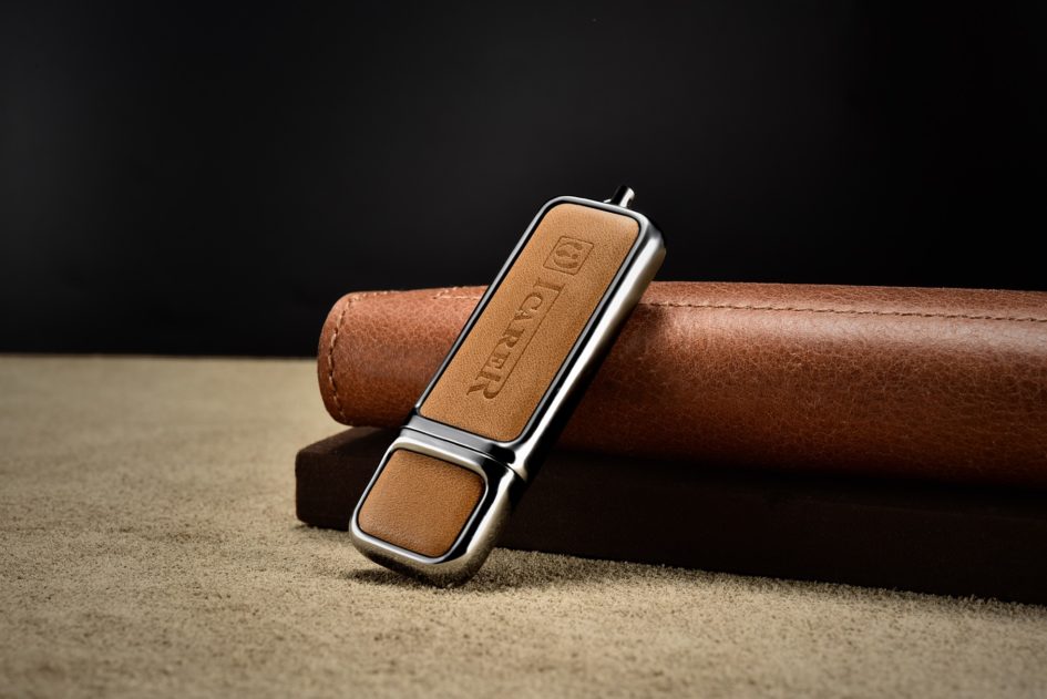 16G USB Genuine Leather Portable Flash Drive