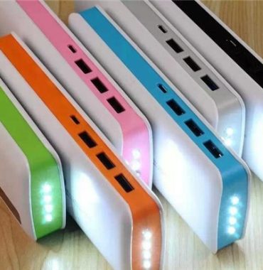 Power Bank High Capacity 20000mAh with 3 USB Ports And LED Light, Portable External Battery Charger